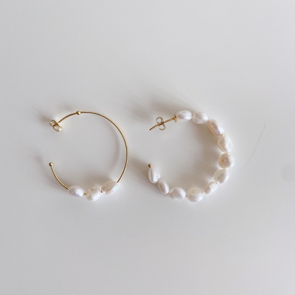 ADORNMONDE Pearl Hoops in Gold - Picture 3 of 4